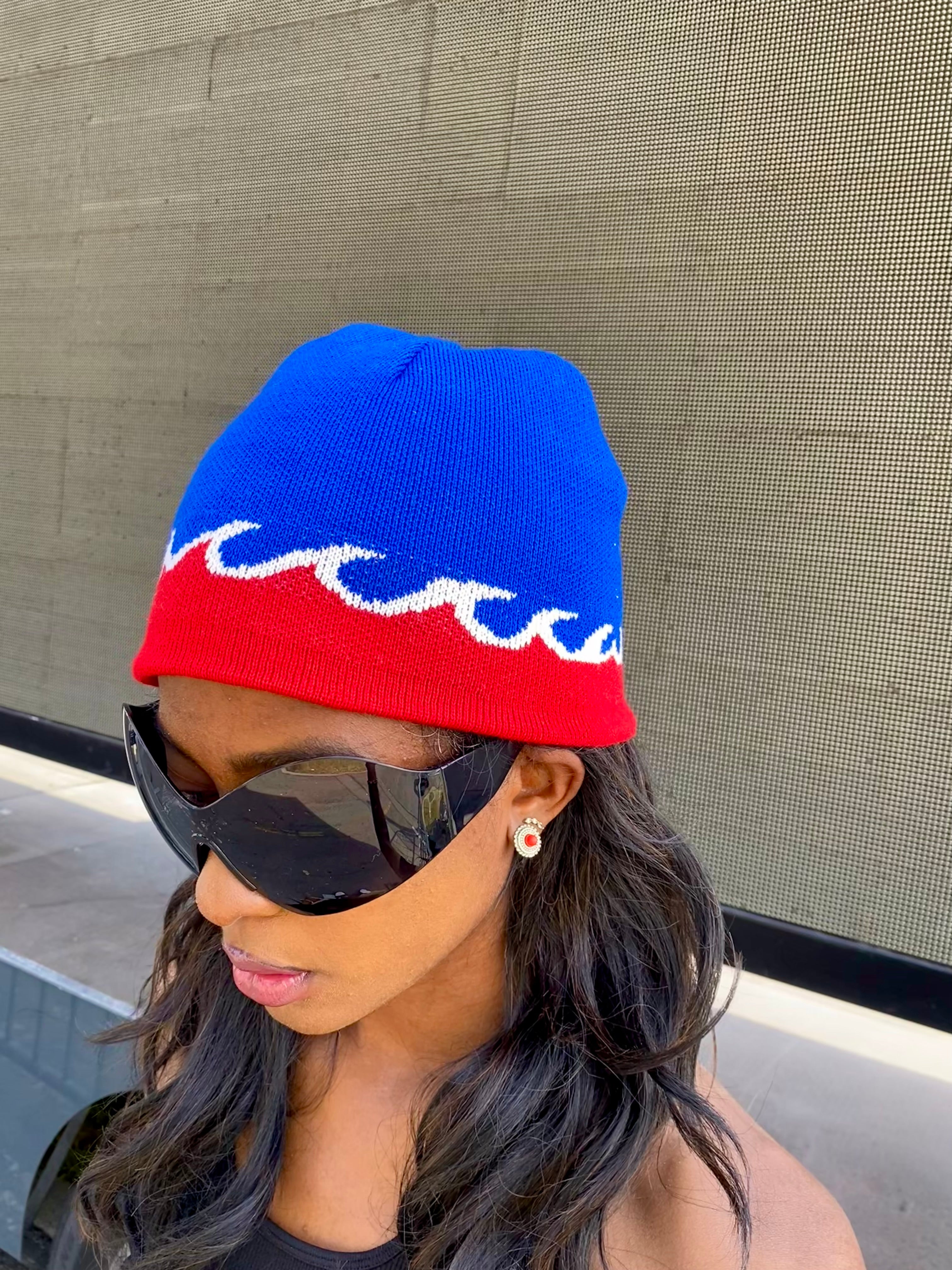Red-blue wave beanie